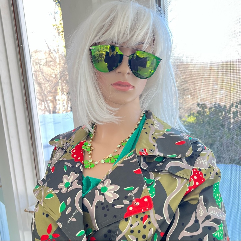 Dior Vibrant Green Sunglasses - Picture 3 of 9